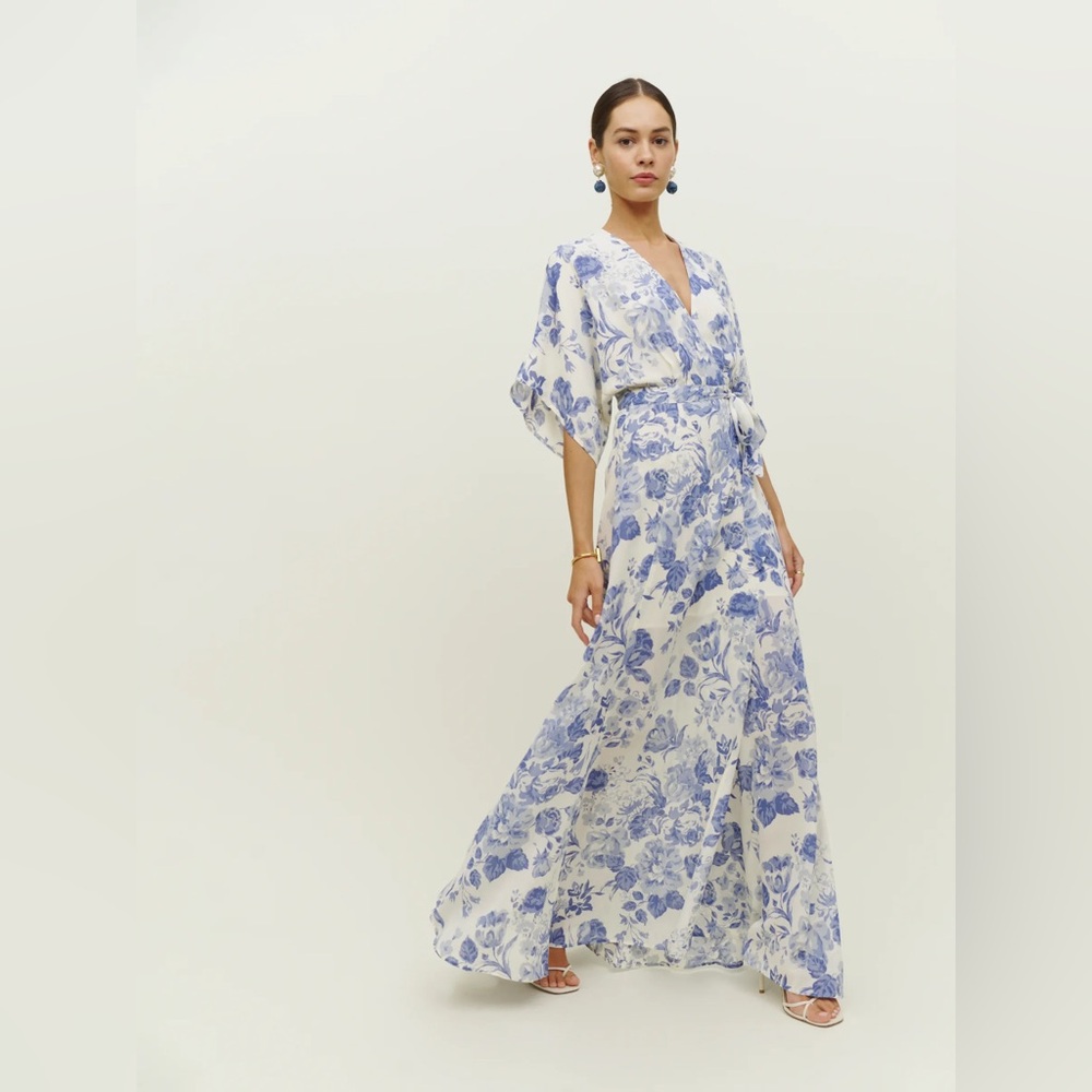 Reformation Winslow blue floral dress, size small